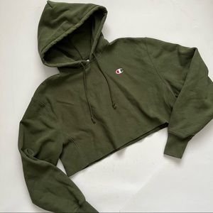 Champion Army Green crop top Hoodie Sweatshirt size Medium